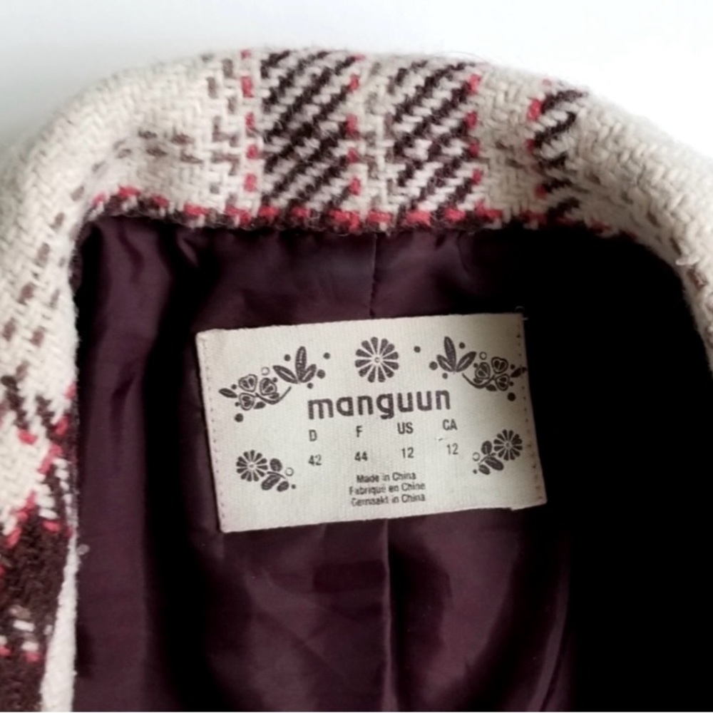 Manguun Lady’s coat - Picture 4 of 4